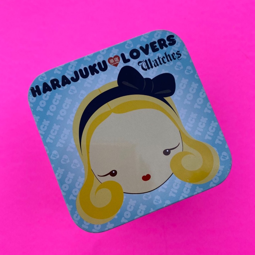 Gwen Stefani Haru Juku Cat watch!